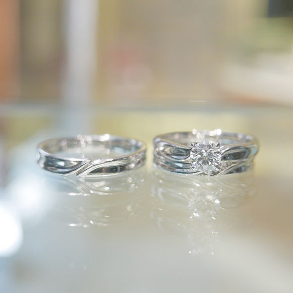 イサロイのブライダルリング「Agate アゲート」