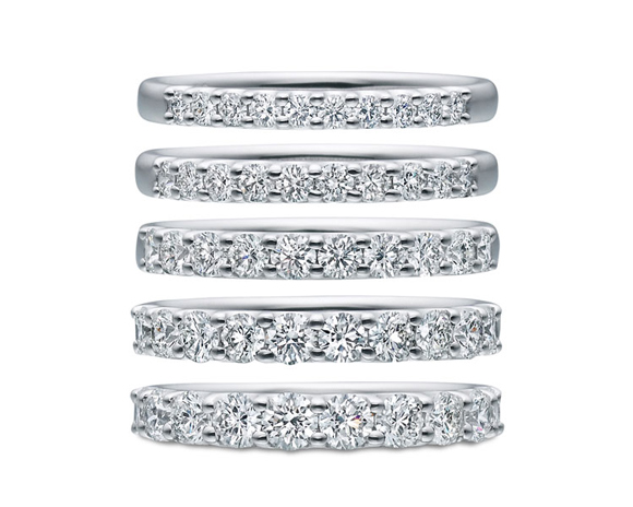 イサロイリングイサロイリング「共有爪エタニティリング」コーディネート